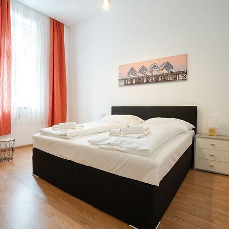 Apartment In The Central Area. 5 Minute'S Walk To The Danube. Viena Exterior foto